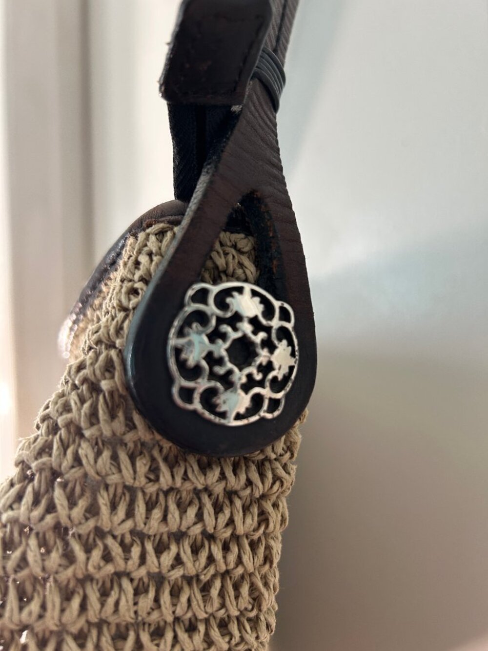 Brighton Straw Crochet Hobo Shoulder Bag Brown Leather Trim Floral Detail Boho - Picture 6 of 14